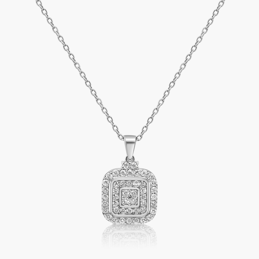 Culin Diamond Cluster Halo Pendant